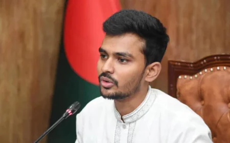 মালয়েশিয়ায় বাংলাদেশি কর্মী নেওয়ার নীতিগত সিদ্ধান্ত: স্থানীয় সরকার উপদেষ্টা