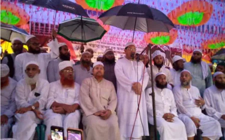 রাজনীতিকরা দুই ভাগে বিভক্ত : দেশপ্রেমিক ও ক্ষমতাপ্রেমিক -পীর সাহেব চরমোনাই