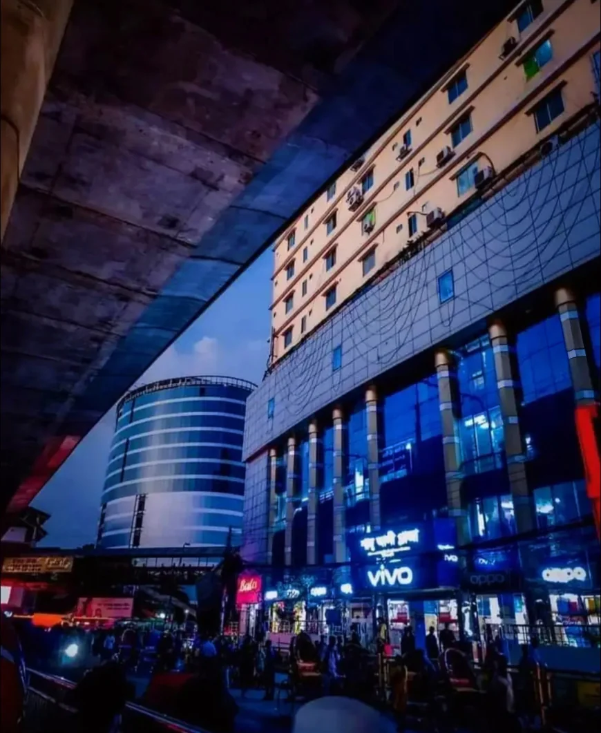 নির্ধারিত সময়ের বাইরে মিরপুর ১০ শাহ আলী মার্কেটে বেচাকেনা, প্রশ্ন উঠছে ব্যবস্থাপনা নিয়ে।