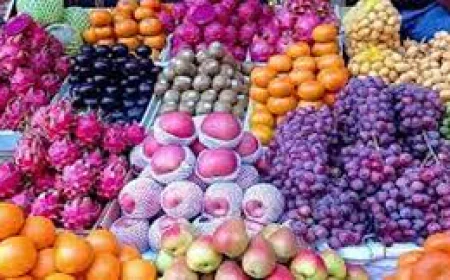 দেশি ফলের বিক্রি বেশি, দাম কমেছে আমদানিকৃত ফলের