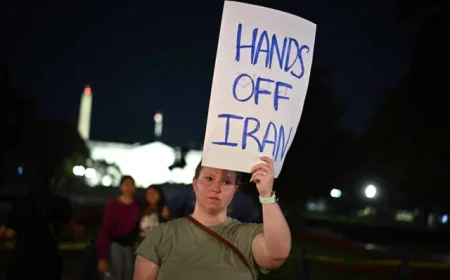 ইরানে মার্কিন আক্রমণ আমেরিকানদের যুদ্ধ জড়িয়ে পড়ার ঝুঁকি বাড়াচ্ছে : শীর্ষ ডেমোক্র্যাট