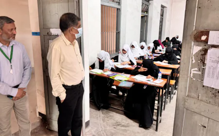 সুষ্ঠু পরিবেশে অনুষ্ঠিত হচ্ছে এইচএসসি পরীক্ষা: শিক্ষা উপদেষ্টা