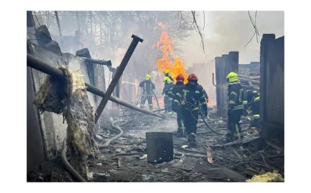 ইউক্রেনের দক্ষিণে রাশিয়ার হামলায় নিহত ১