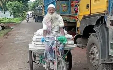 ঝালকাঠিতে ট্রাক স্ট্যান্ড না থাকায় আবাসিক এলাকায় পার্কিং-এ জনদুর্ভোগ