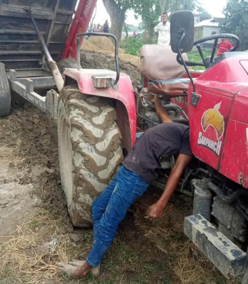 নকলায় বিদ্যুতায়িত হয়ে বালুটানা ড্রমট্রাকের চালক নিহত