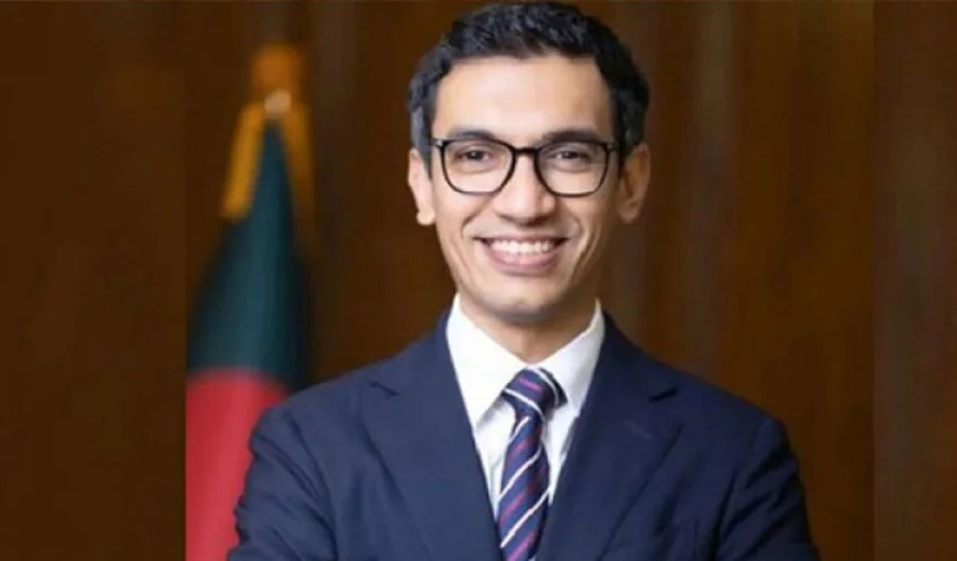 আমাদের আমলনামা ধৈর্য ধরে পড়ুন: আশিক চৌধুরী