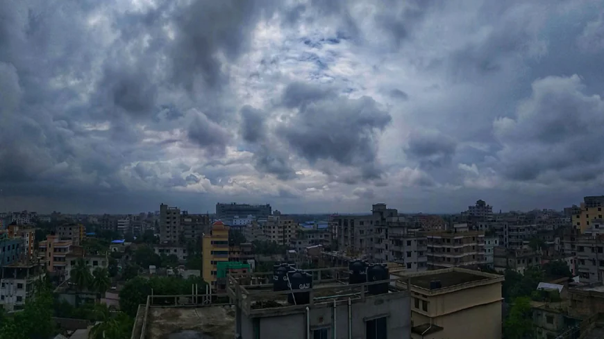 ঢাকার আকাশ মেঘলা থাকবে ৬ ঘণ্টা