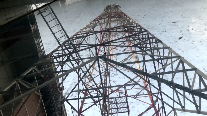 মোবাইল অপারেটরদের নিজস্ব ফাইবার অপসারণে বিটিআরসি’র নির্দেশ!