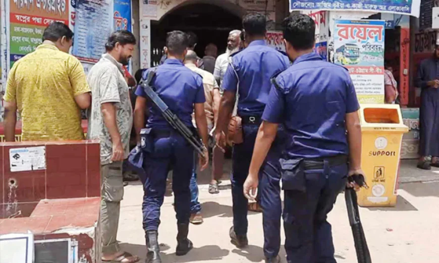 বাগেরহাটে অতিরিক্ত বাস ভাড়া আদায়ের অভিযোগে ১৮ হাজার টাকা জরিমানা