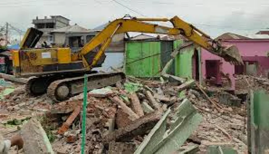 গোপালগঞ্জে ১৯৩টি অবৈধ স্থাপনা উচ্ছেদ