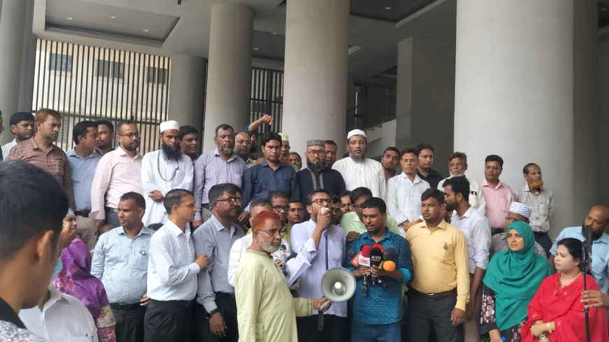 মঙ্গলবারও কর্মসূচি পালন করবেন সচিবালয়ের কর্মচারীরা