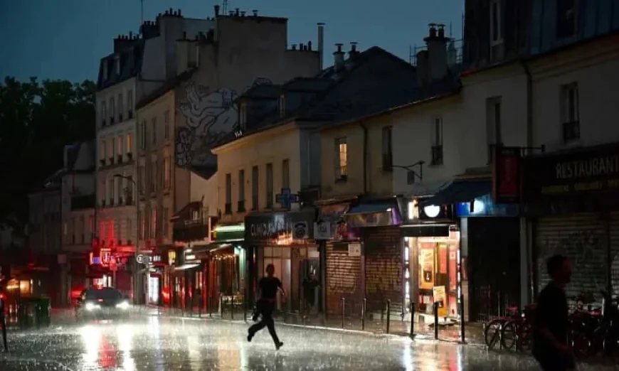 ফ্রান্সে প্রচণ্ড ঝড়ে শিশুসহ ২জনের প্রাণহানি