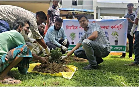 ঝিনাইগাতী উপজেলা স্বাস্থ্য কমপ্লেক্সে পরিষ্কার-পরিচ্ছন্নতা অভিযান