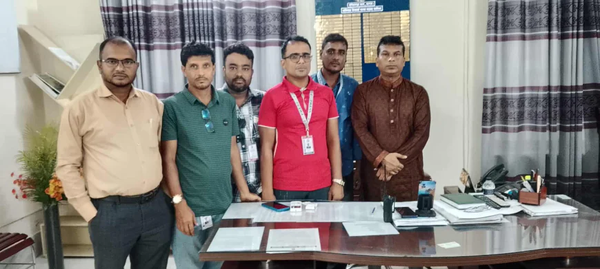 অফিসার ইনচার্য মনিরামপুর নেহালপুর প্রেসক্লাবের সাংবাদিকদের মত বিনিময়