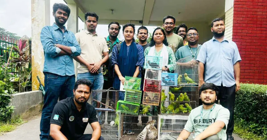 রাজধানীর মিরপুর থেকে ৫০টি দেশীয় বন্যপ্রাণী উদ্ধার