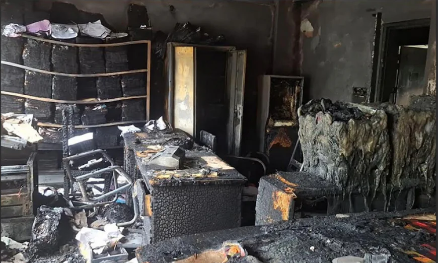 বরগুনা জেলা নির্বাচন অফিসে অগ্নিকাণ্ড