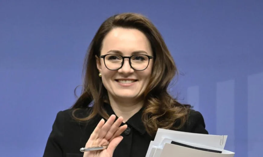 ইউক্রেনের প্রধানমন্ত্রীকে নতুন প্রতিরক্ষামন্ত্রী হিসেবে নিয়োগের প্রস্তাব জেলেনস্কির