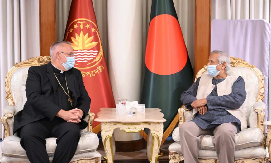 প্রধান উপদেষ্টার সঙ্গে আর্চবিশপ র‌্যান্ডালের সাক্ষাৎ