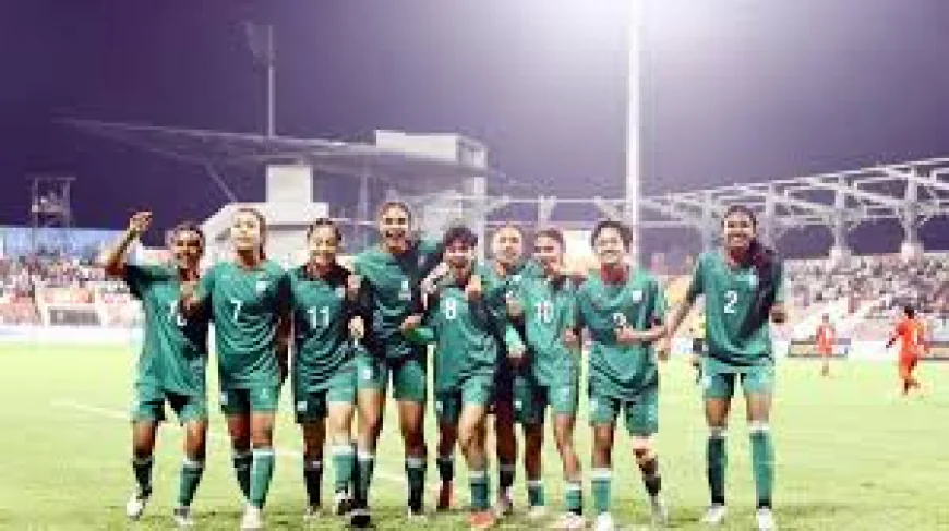 সাগরিকার চার গোলে নেপালকে হারিয়ে অপরাজিত চ্যাম্পিয়ন বাংলাদেশ