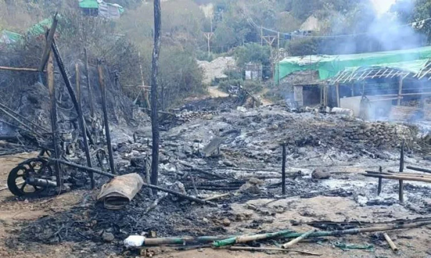 মিয়ানমারে রুবি খনি এলাকায় জান্তার বিমান হামলায় নিহত ১৩