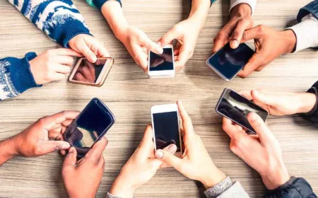 বৈধভাবে মোবাইল ফোন আমদানির শুল্কহার কমাতে গুরুত্বপূর্ণ সিদ্ধান্ত গ্রহণ